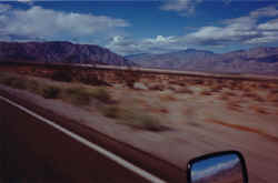 desert.jpg (83056 bytes)